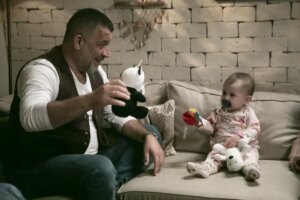 arka sokaklarda aile sicakligi JtpKv8Br.jpg