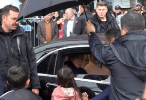 cumhurbaskani erdogan rizeden trabzona kara yolu ile gecti u2VMDAby.jpg