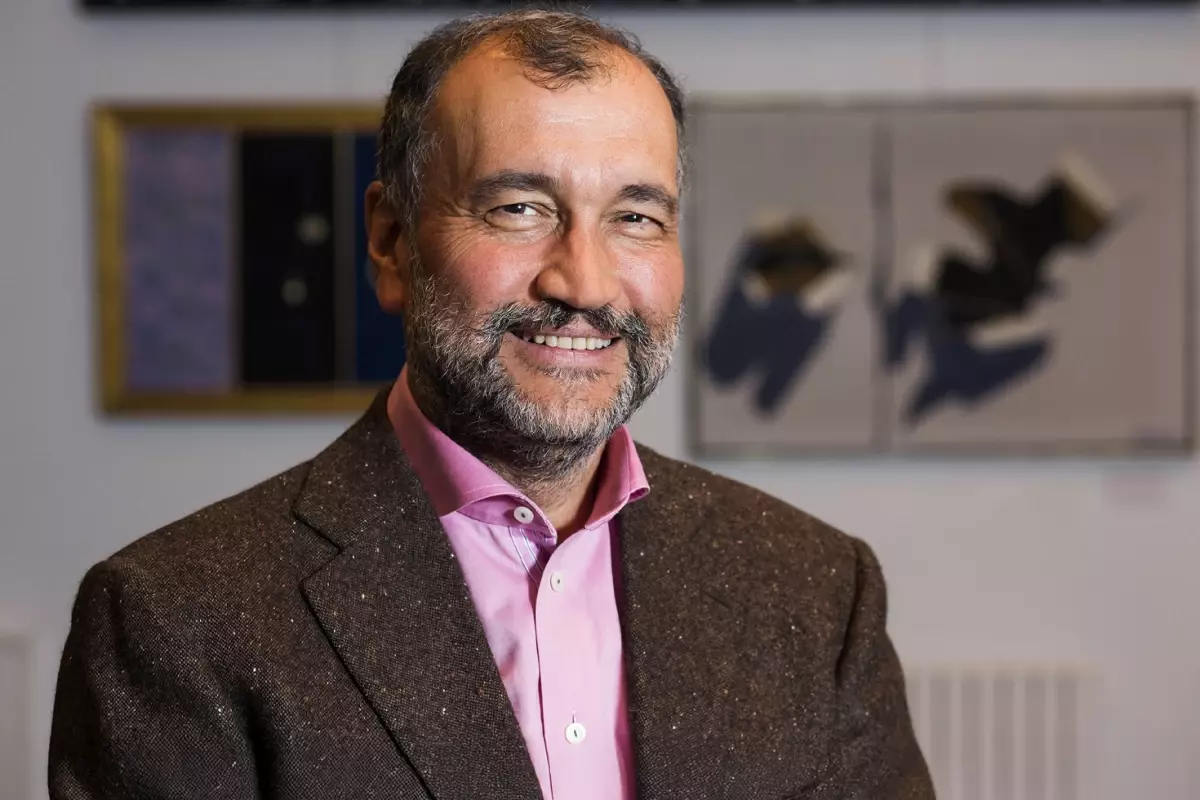 murat ulkerden londra iddiasina yanit anamin evinde oturuyorum baska yerde de evim de yok WKcd2R4f.jpg