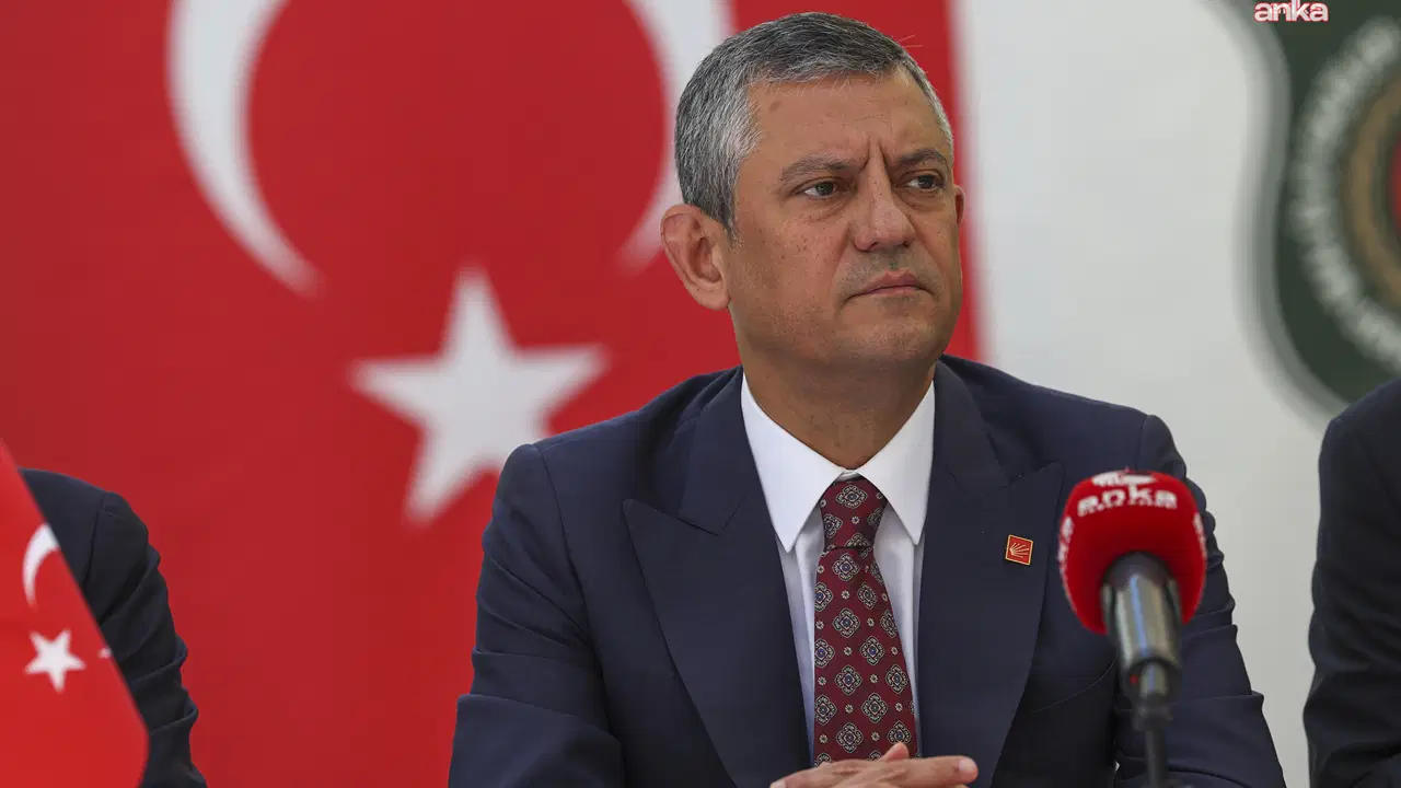 ozgur ozel 15 kasimda kibrisa gidecek M8pg5TDU.jpg