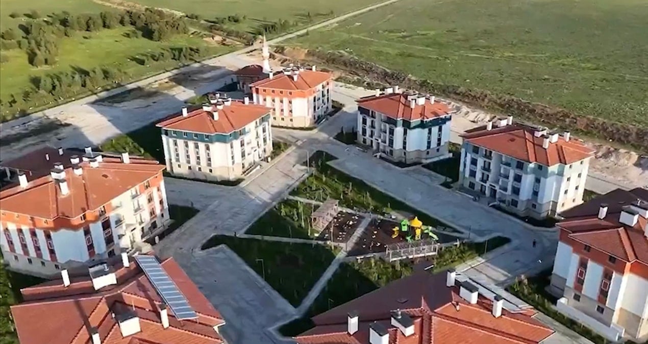 500 bin sosyal konut projesinde iban tuzagi btk sahte sayfalari kapatti O4kLt5A8.jpg