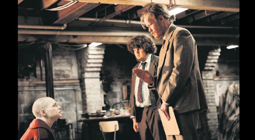 uzayli goren cilgin amerikali K9acdLuQ.jpg